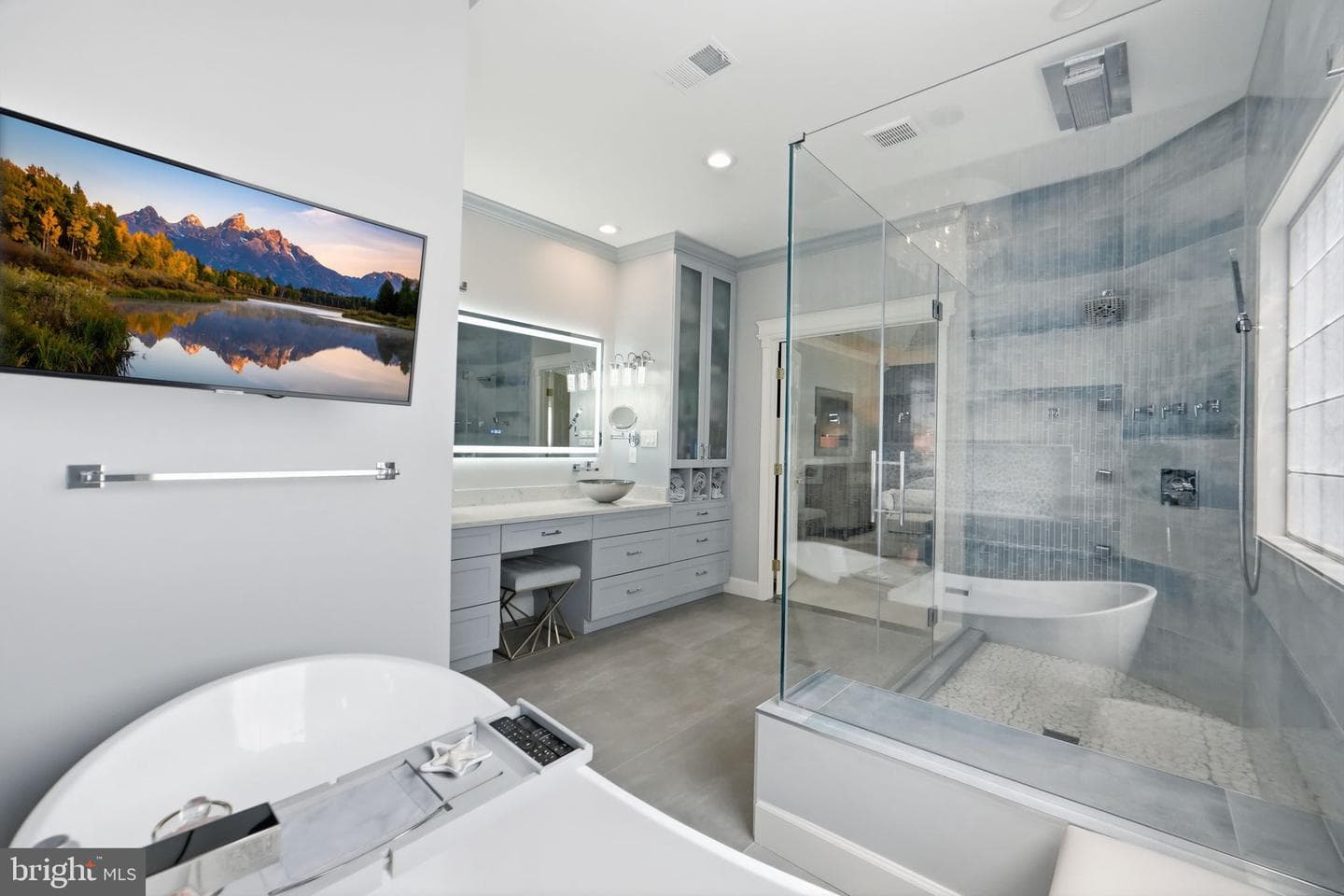 7425 Spring Summit Road photo 28