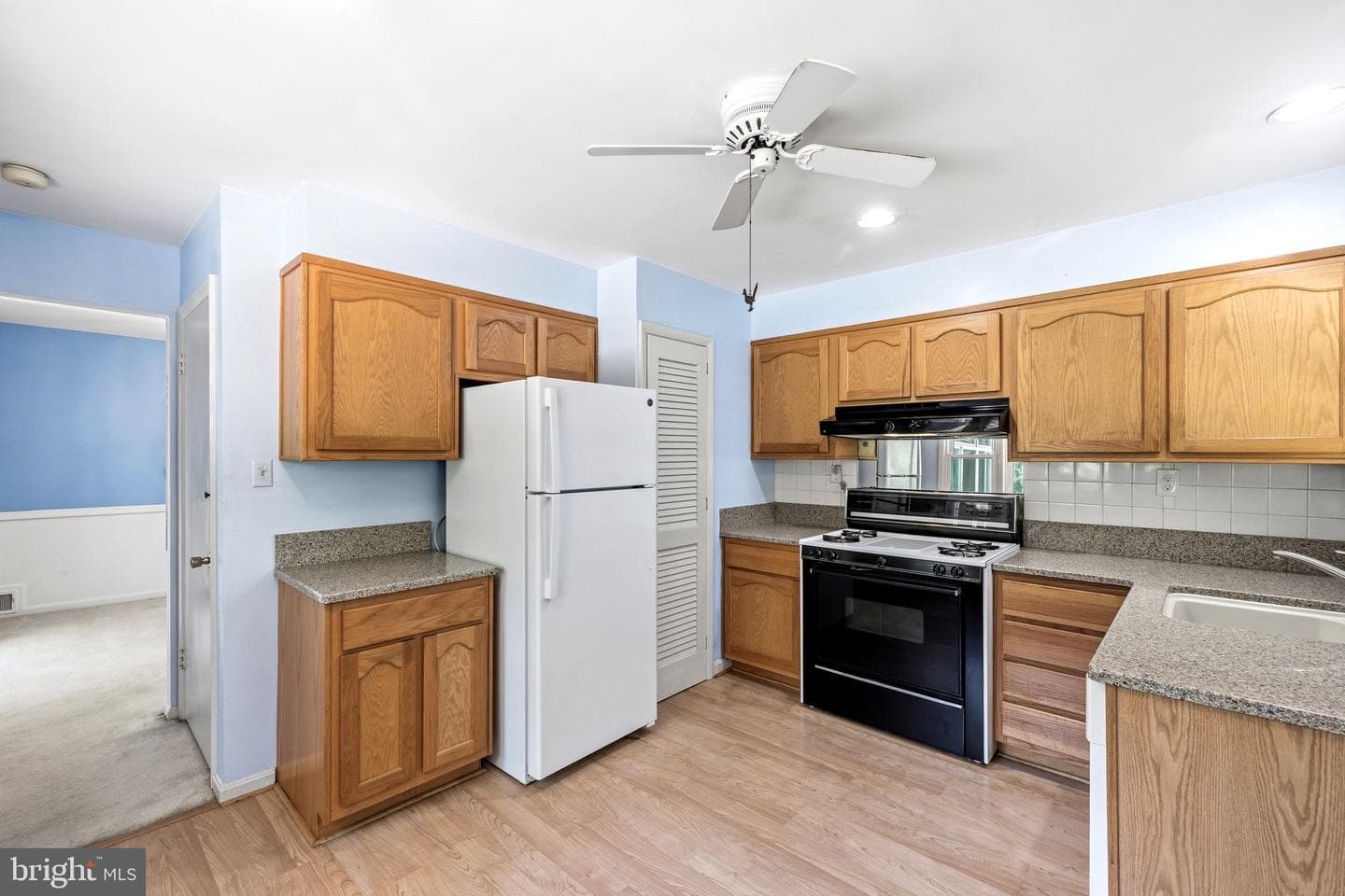 8311 W Boulevard Drive photo 9
