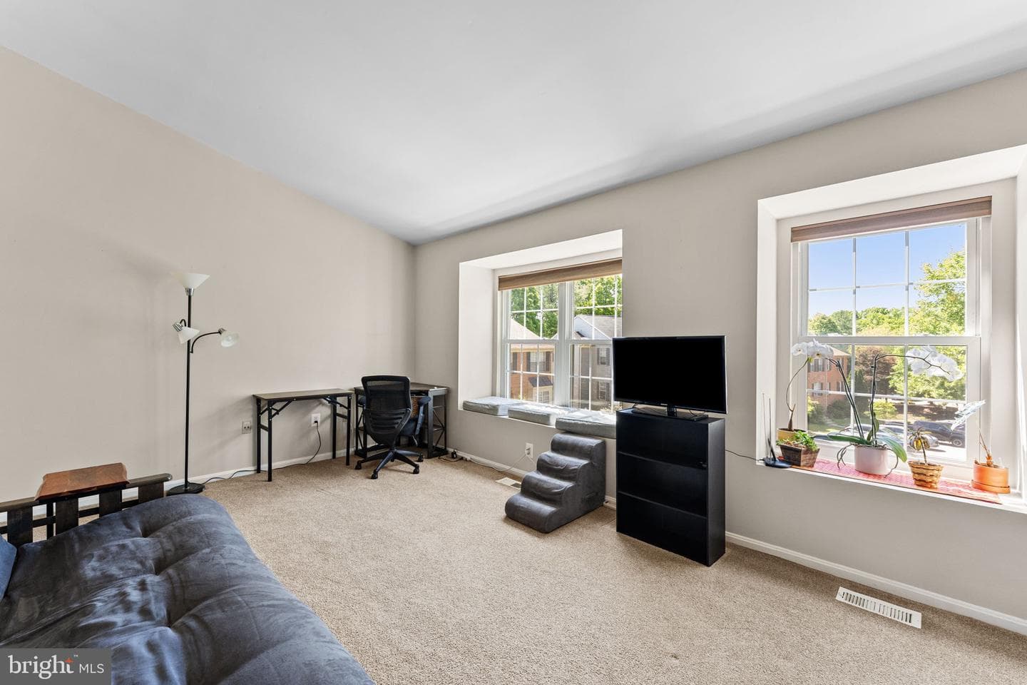 7027 Solomon Seal Court photo 25