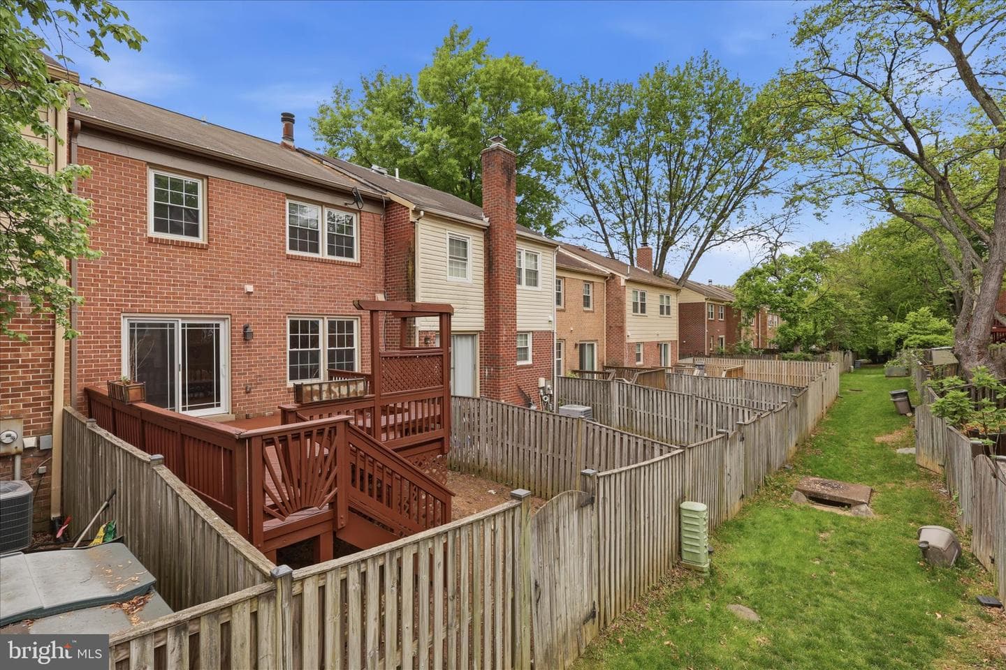 10256 Friendship Court photo 36