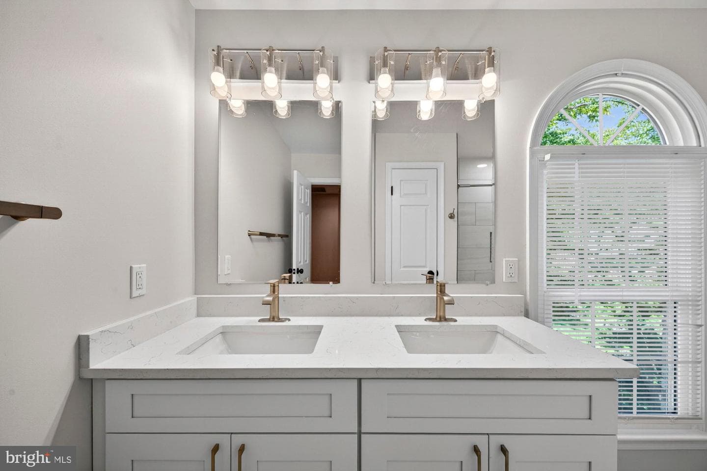 1504 Night Shade Court photo 54