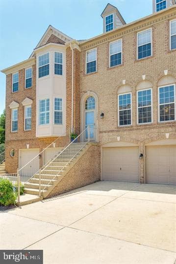 6202 Manchester Park Circle photo 2