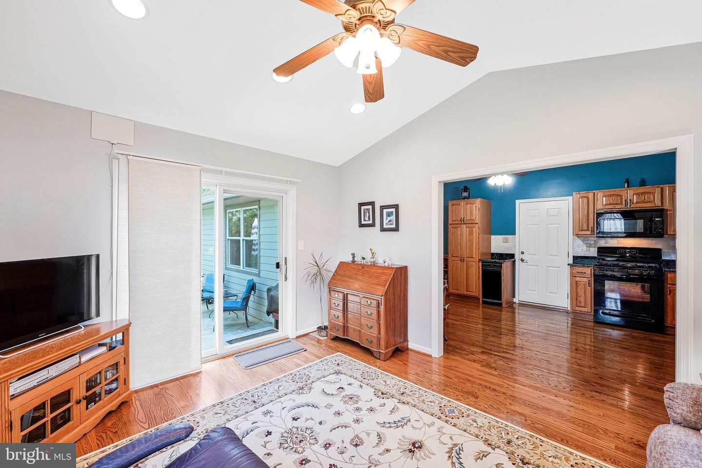 6615 Crayford Street photo 8
