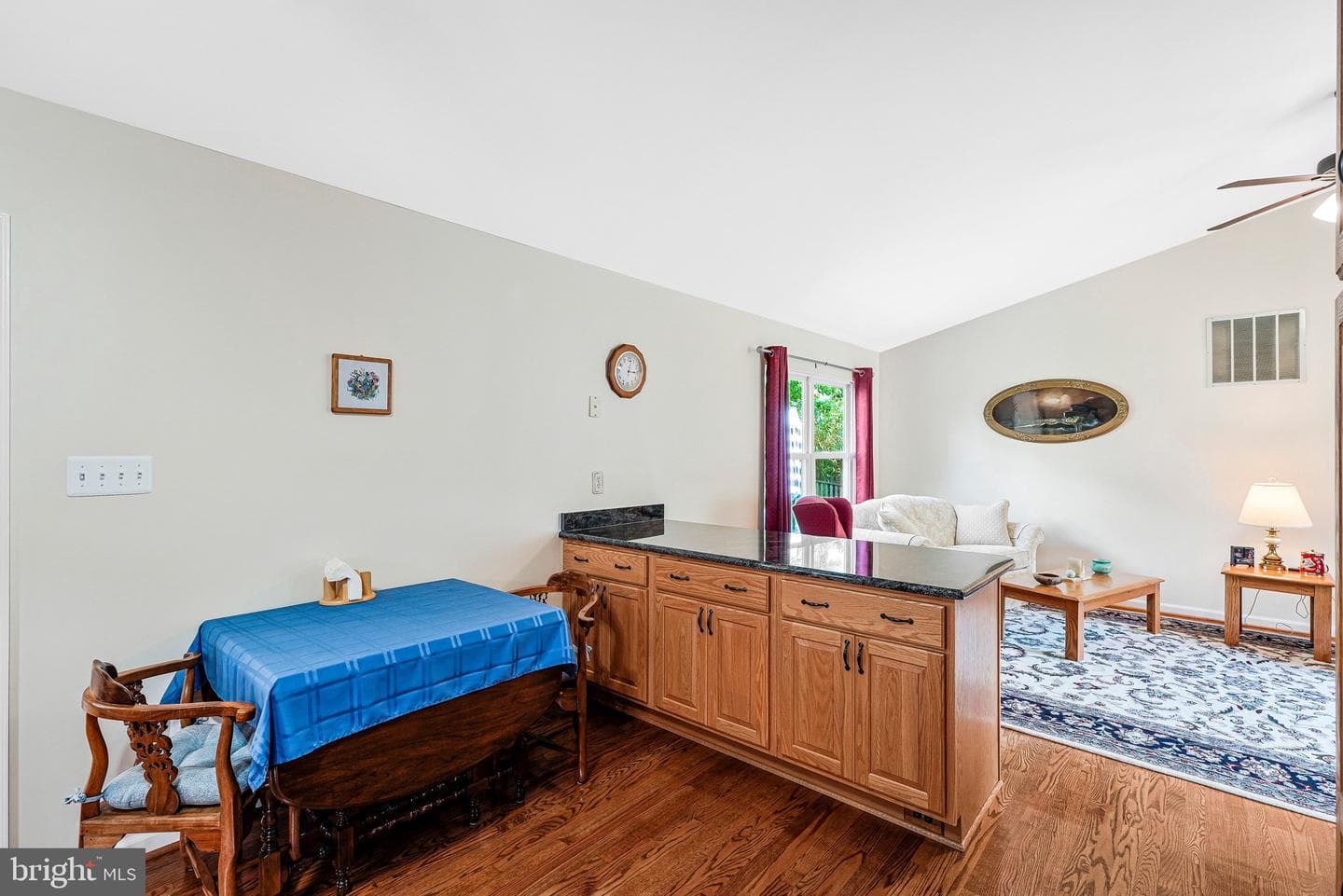 6615 Crayford Street photo 9