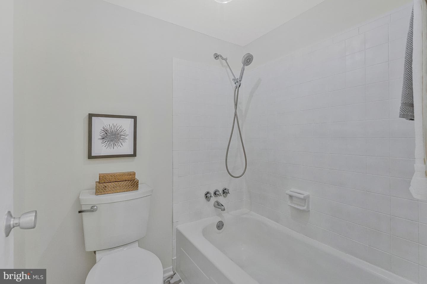 1621 Parkcrest Circle #201 photo 15
