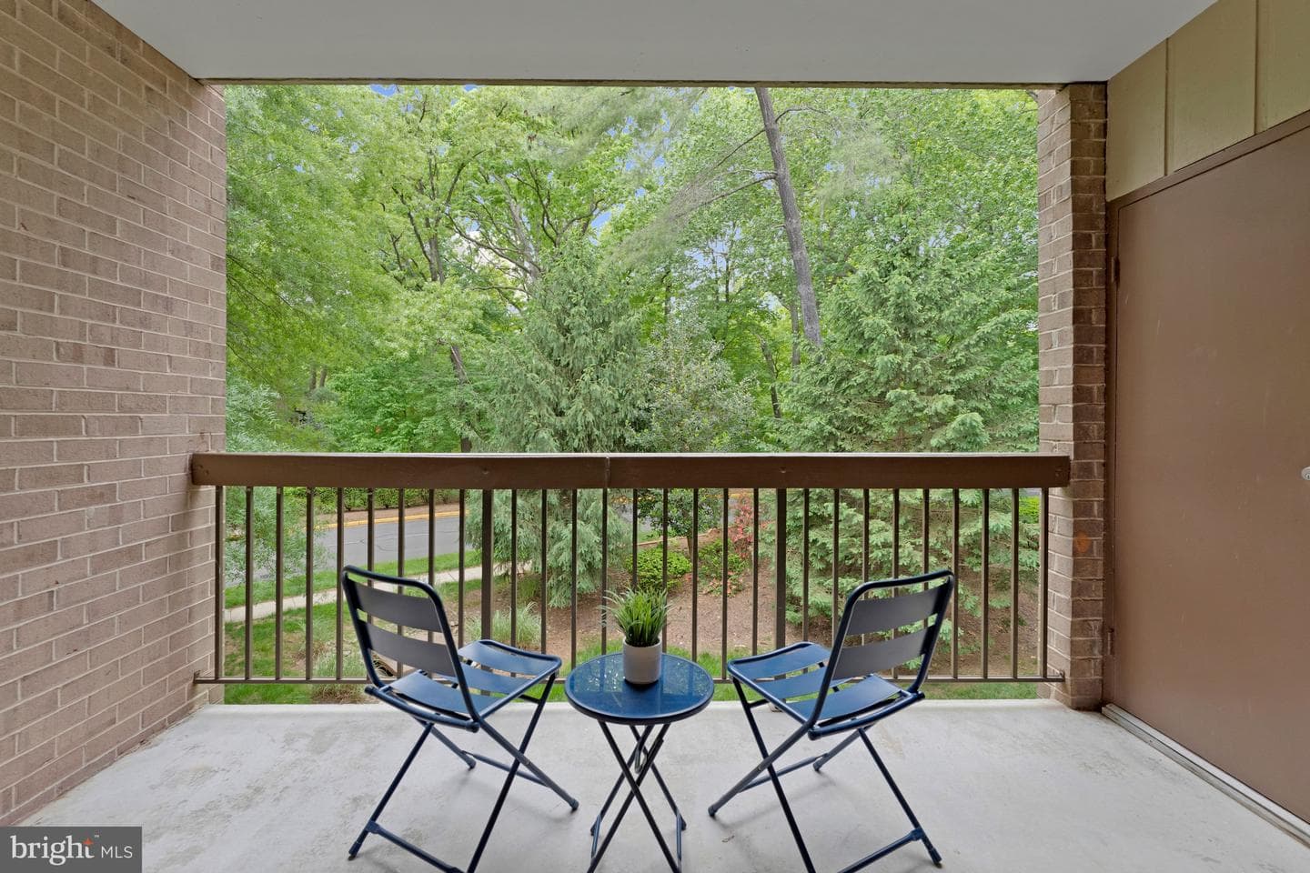 1621 Parkcrest Circle #201 photo 21