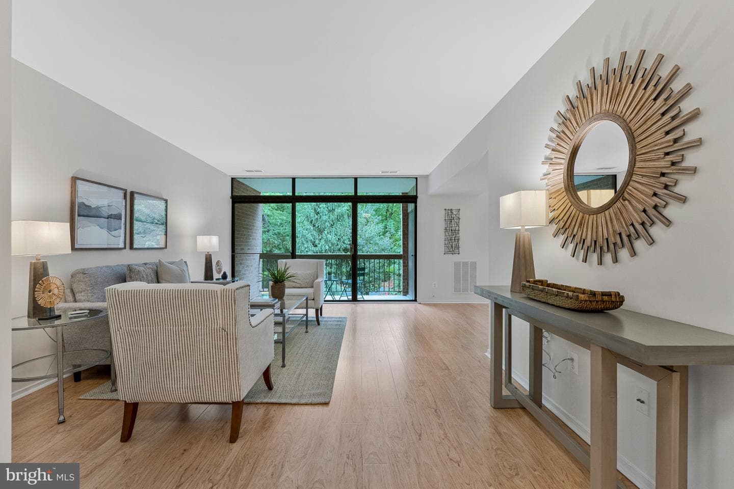 1621 Parkcrest Circle #201 photo 3