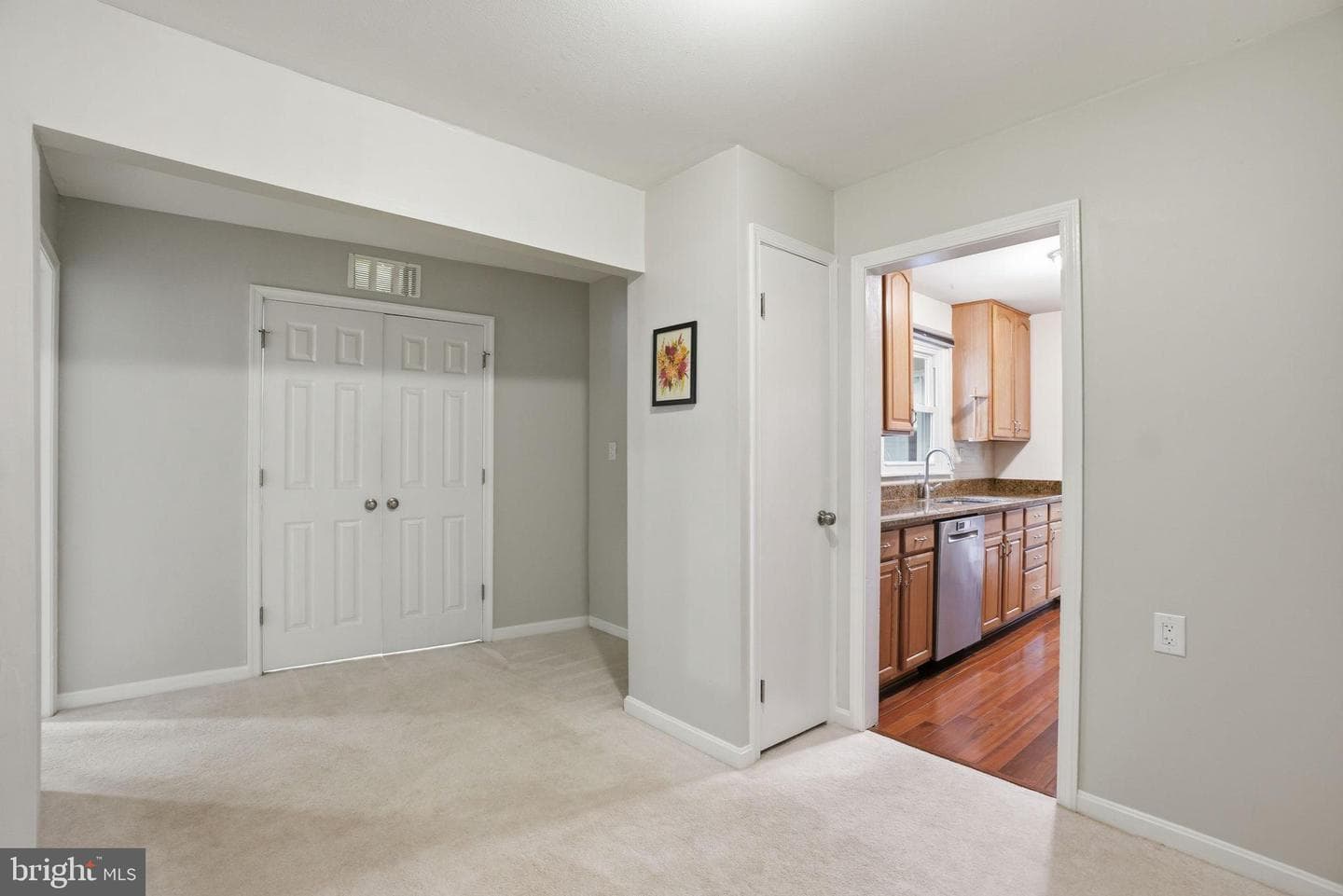 6626 Dorset Drive photo 9