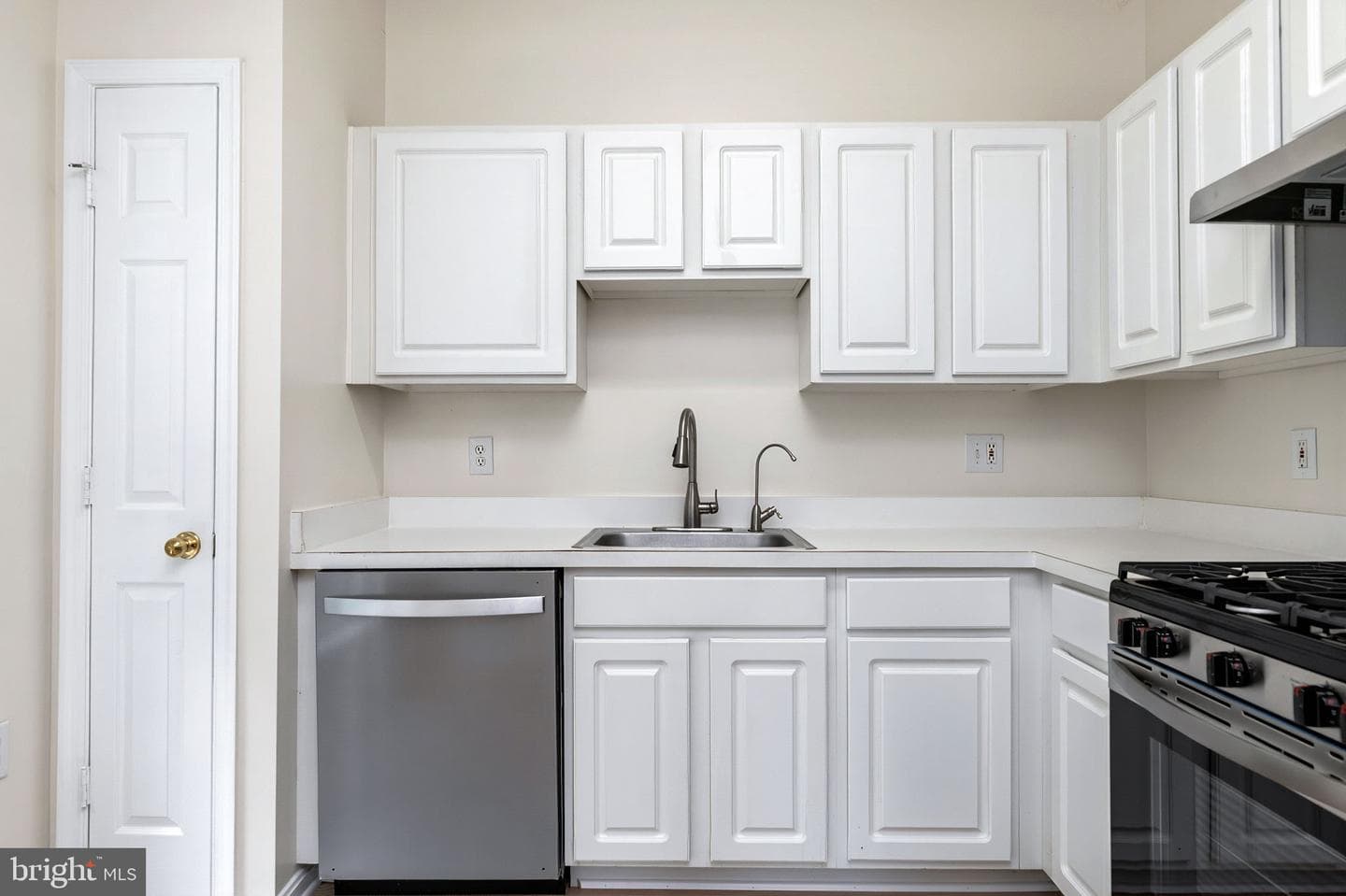 4129 Fountainside Lane #104 photo 7