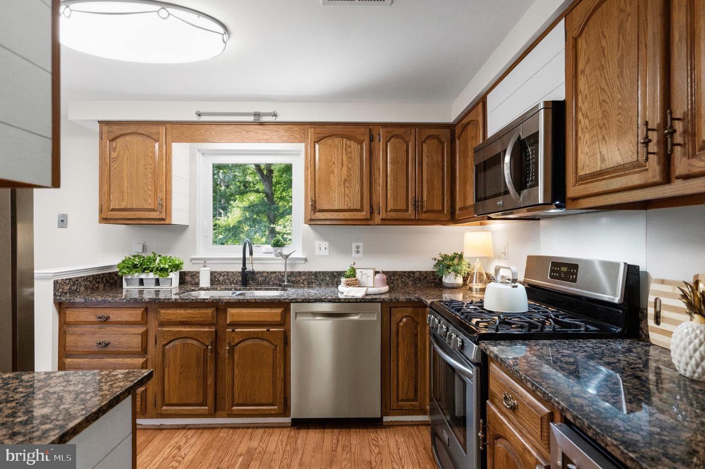 8943 Park Forest Dr photo 21