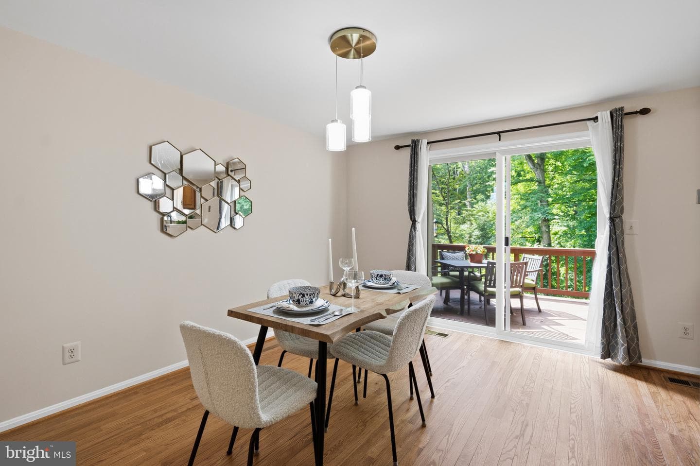 8943 Park Forest Dr photo 30