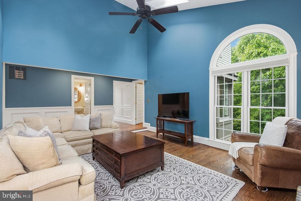 1210 Cameo Court photo 16