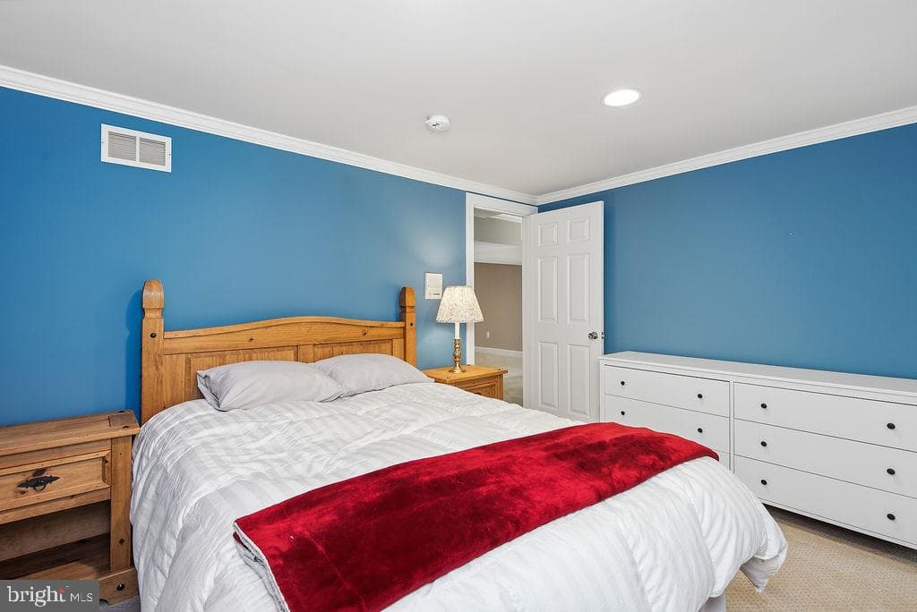 1210 Cameo Court photo 46