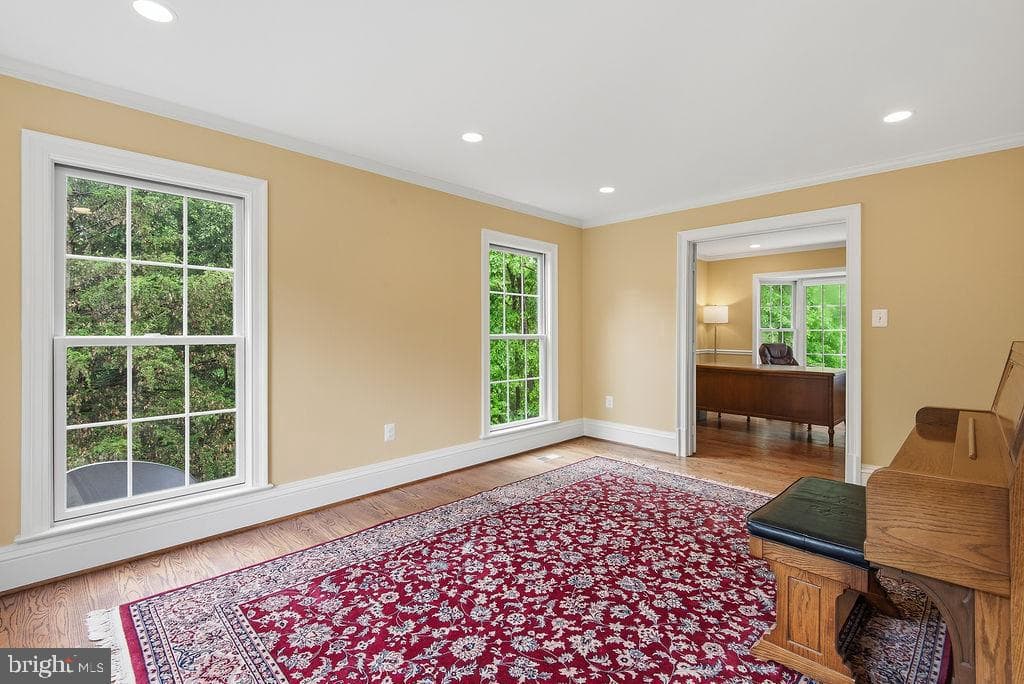 1210 Cameo Court photo 9