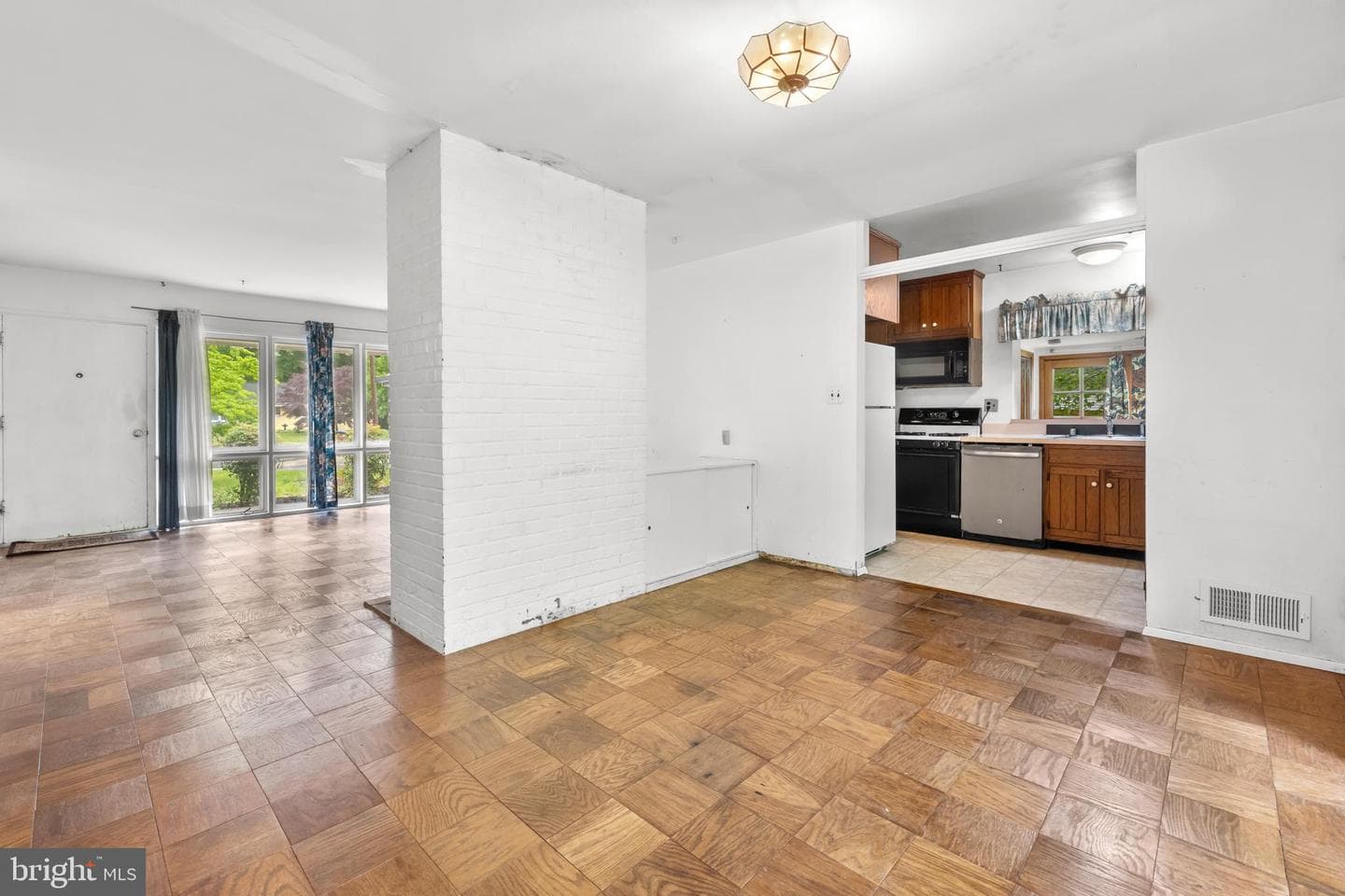 5533 Belfast Place photo 10