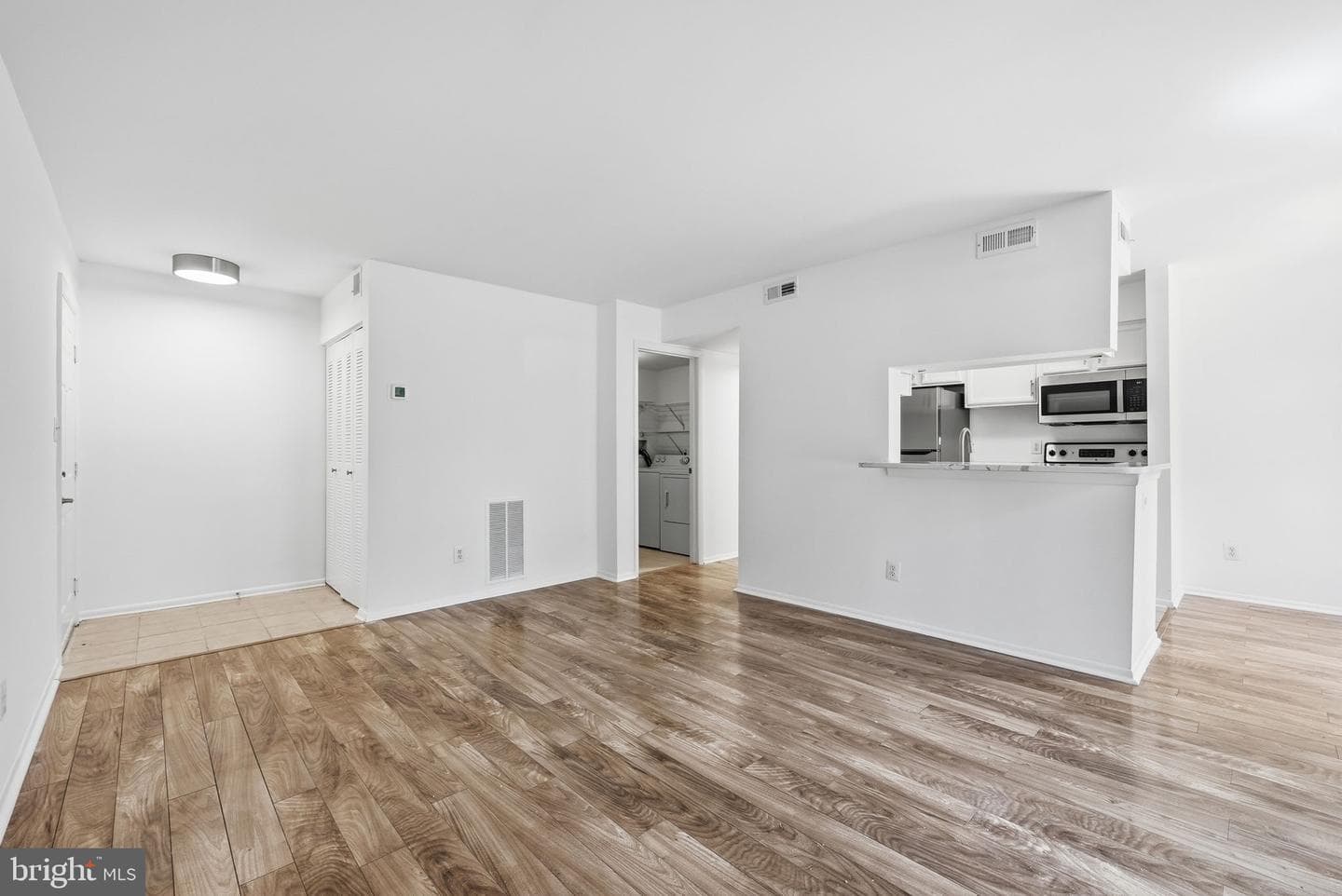 1703 Ascot Way #d photo 5