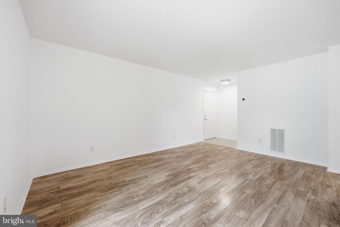 1703 Ascot Way #d photo 6