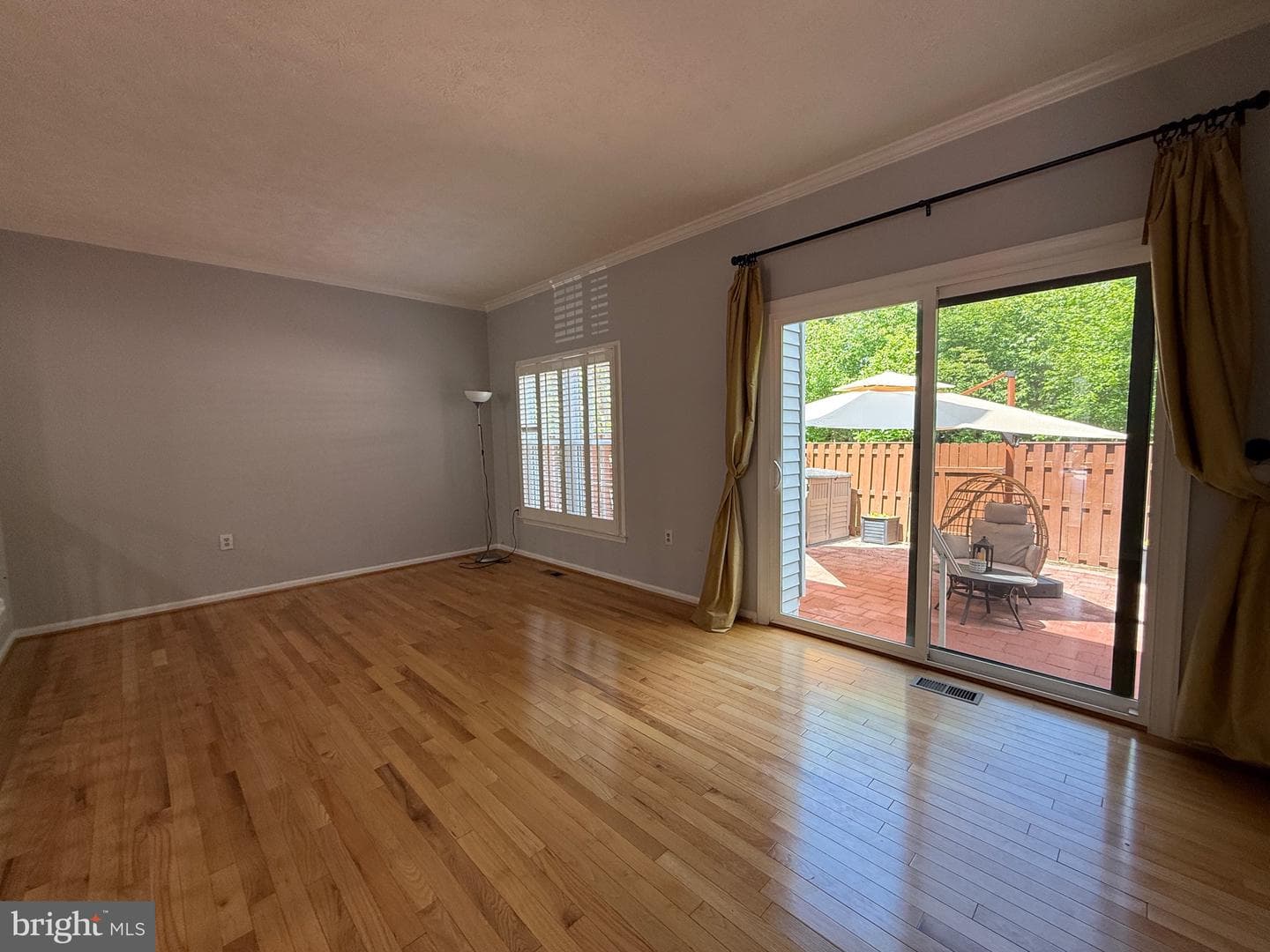 5650 Ridge View Drive photo 4
