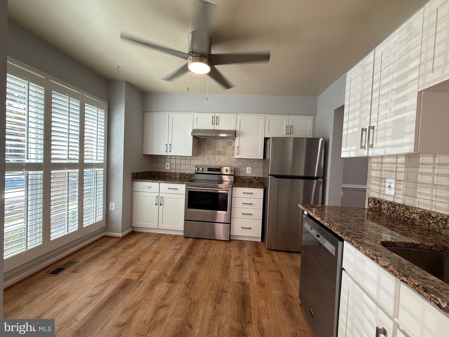 5650 Ridge View Drive photo 6
