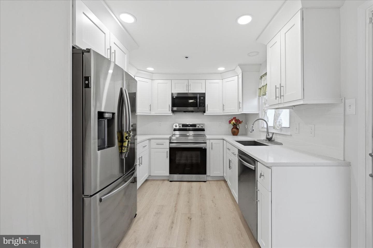 6987 Villa Del Rey Court photo 4