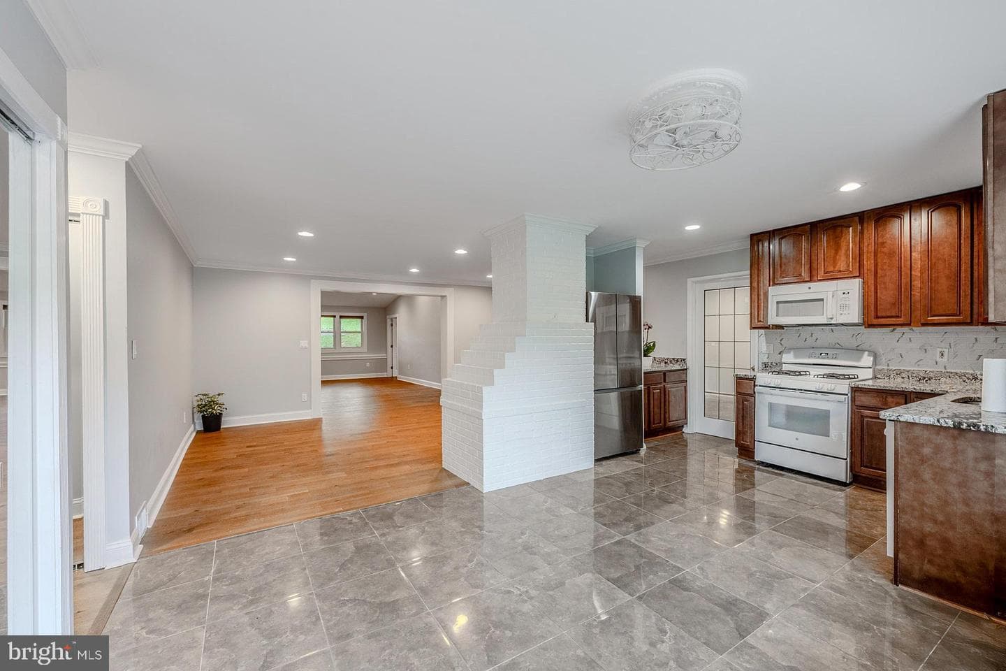 5807 Accomac Street photo 17