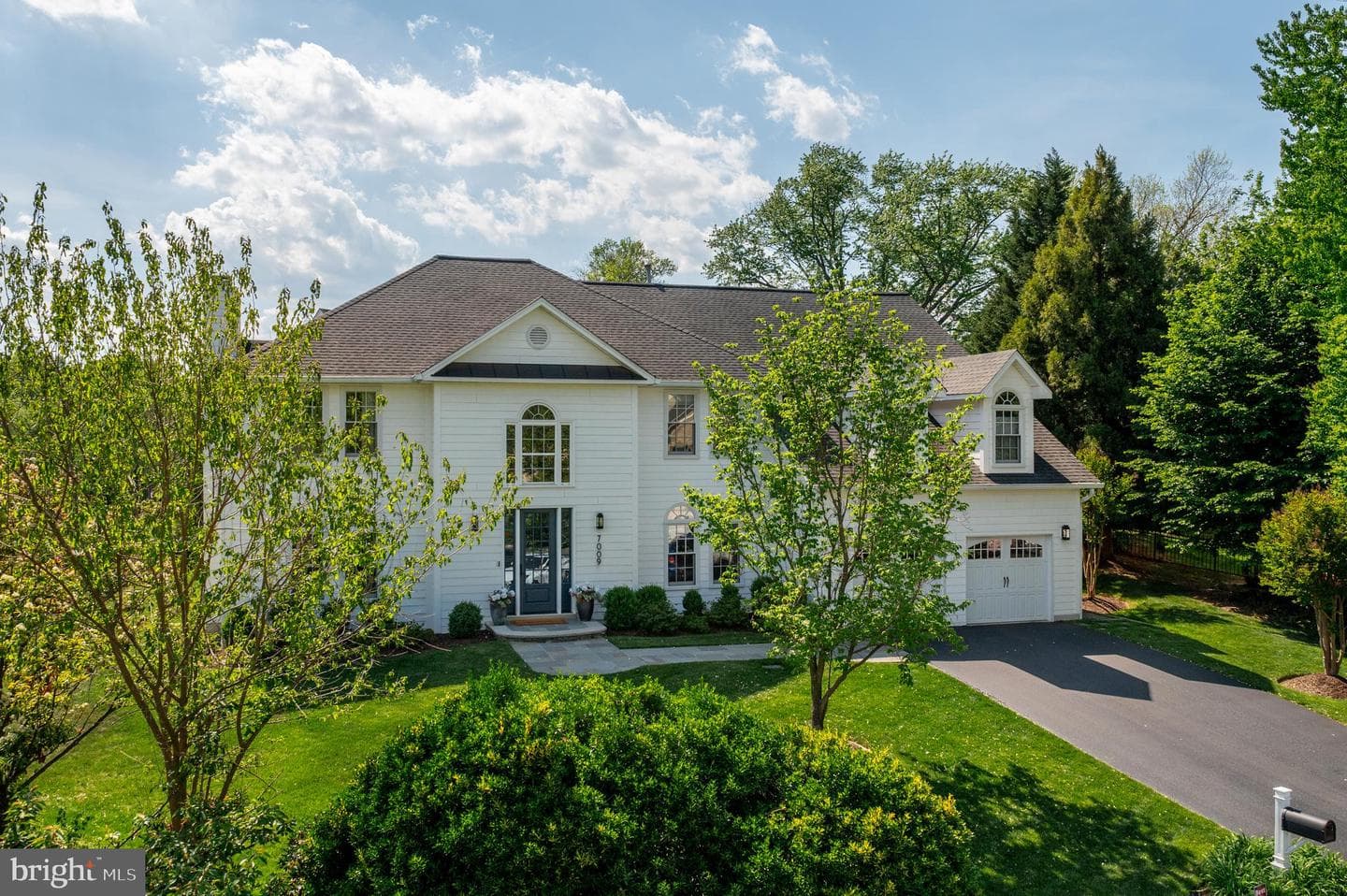 7009 Symphony Court photo 4