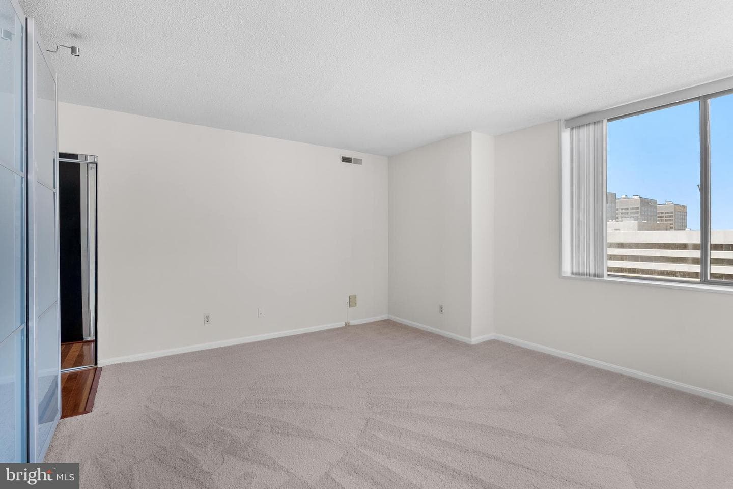 3713 S George Mason Drive #1412 photo 27