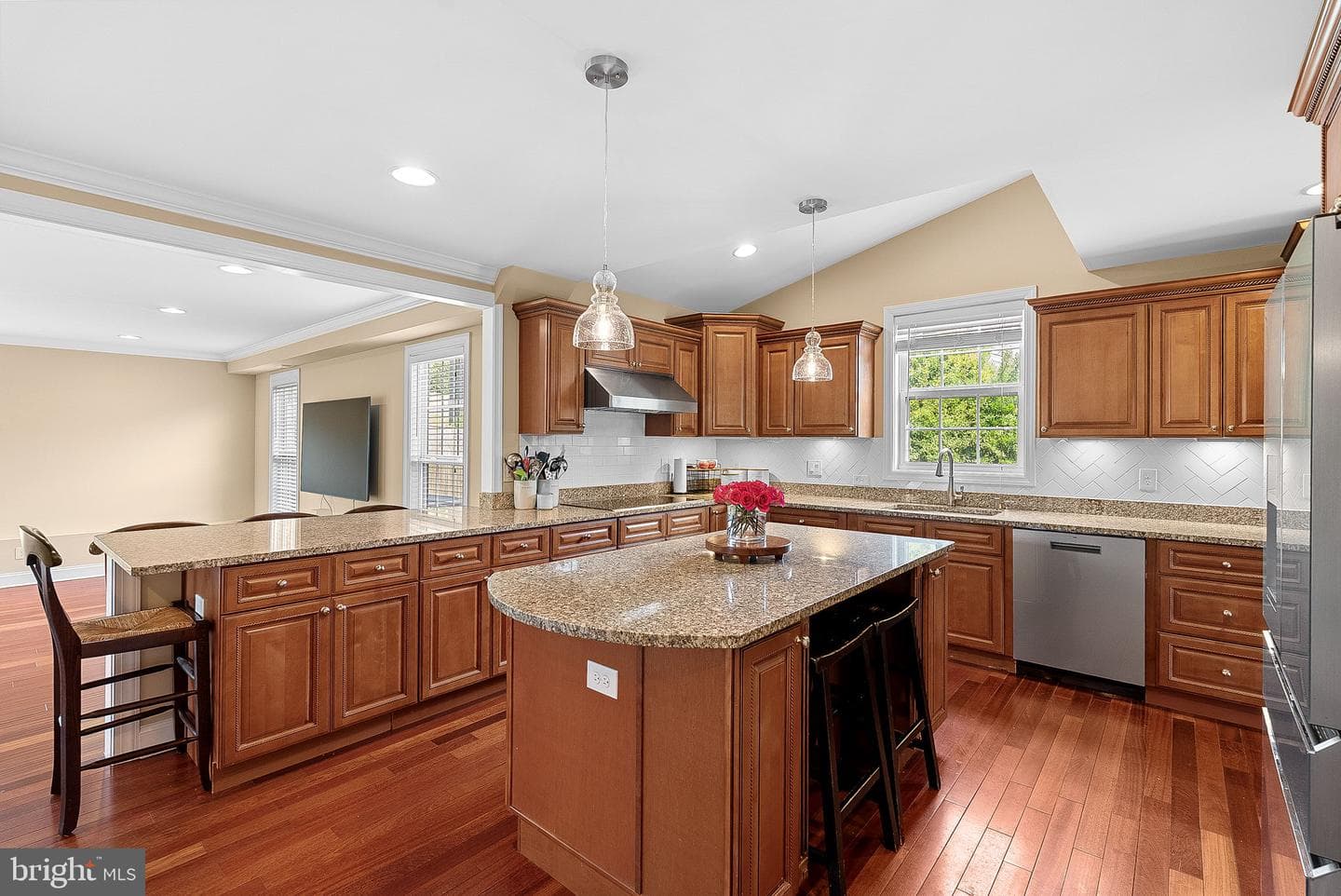 6932 Alpine Drive photo 14