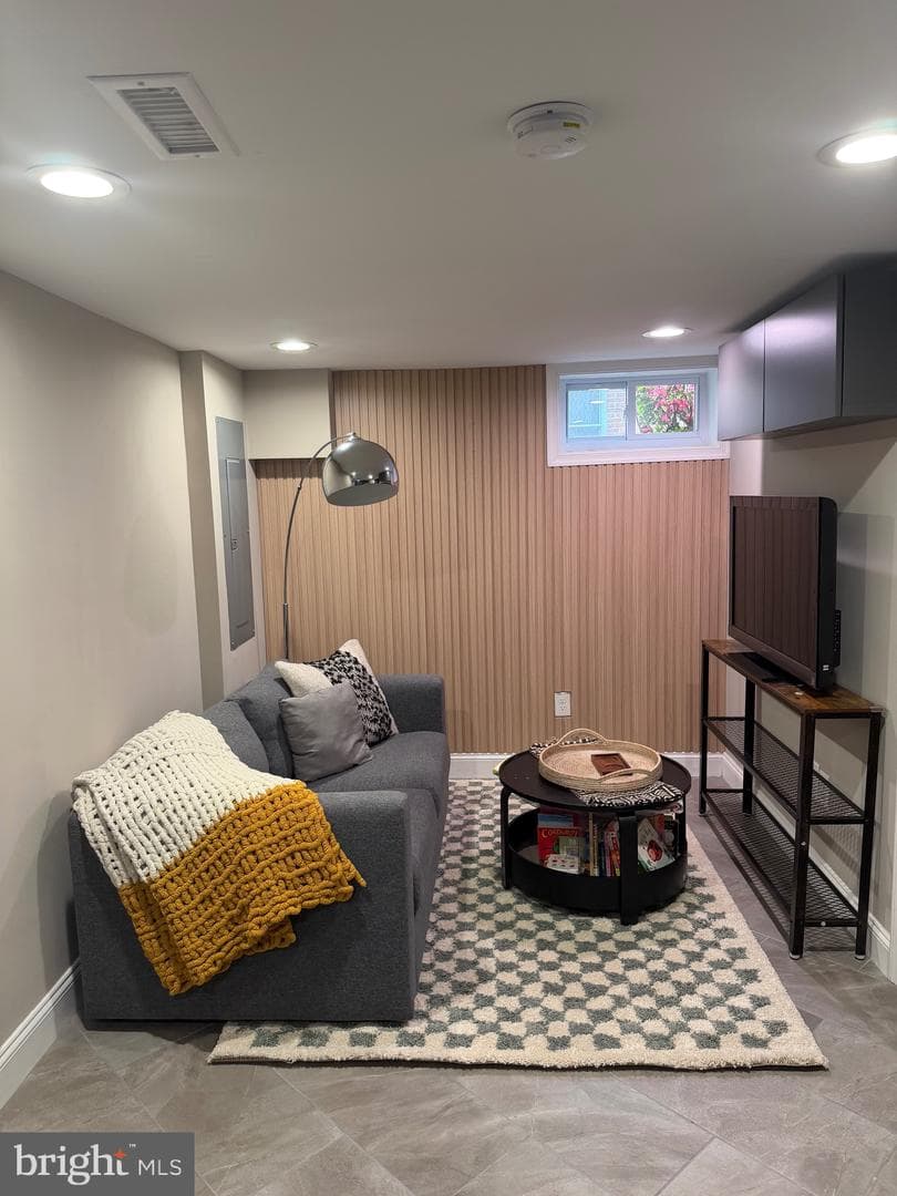 2329 Riverview Terrace photo 13