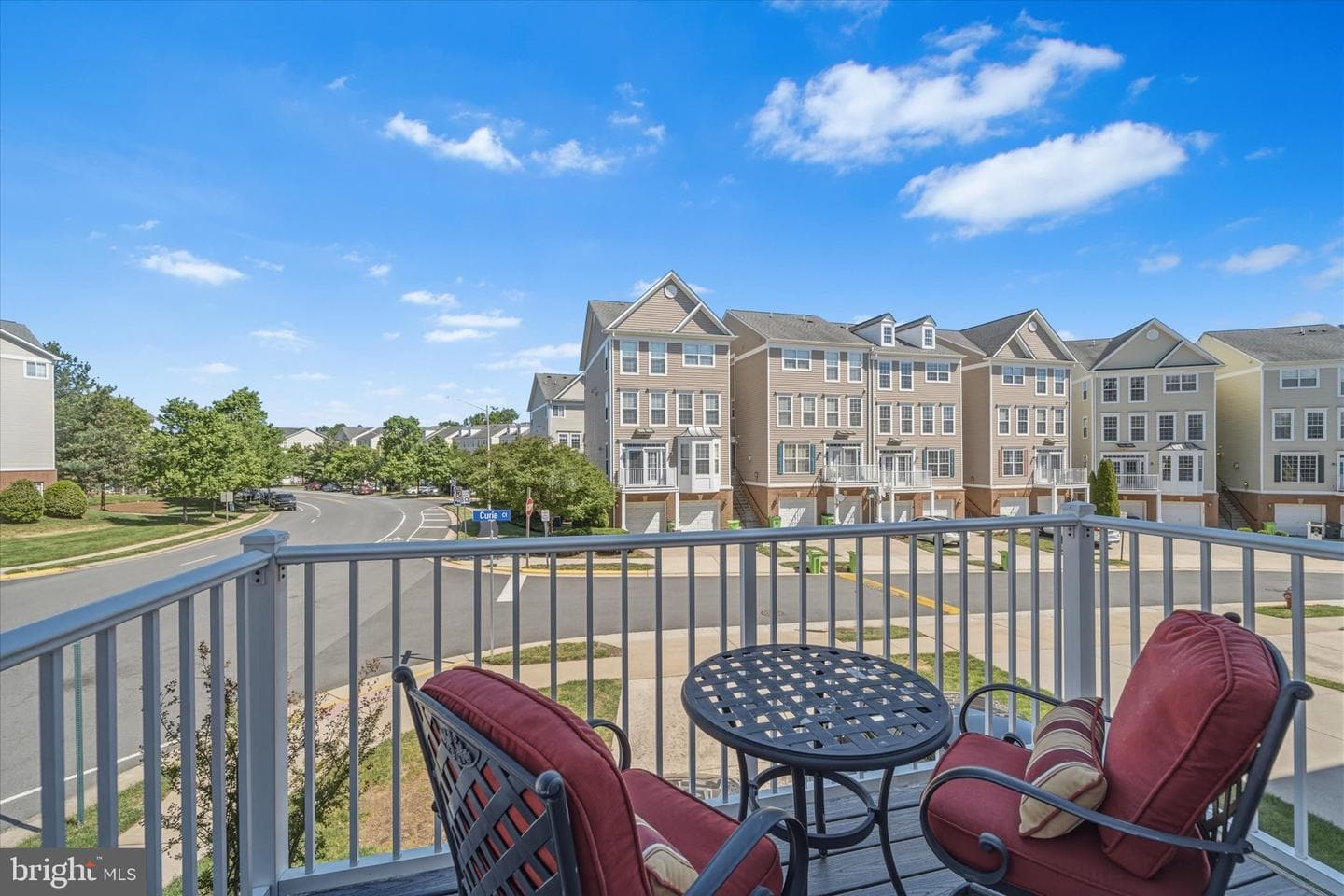 2499 Curie #111, Herndon