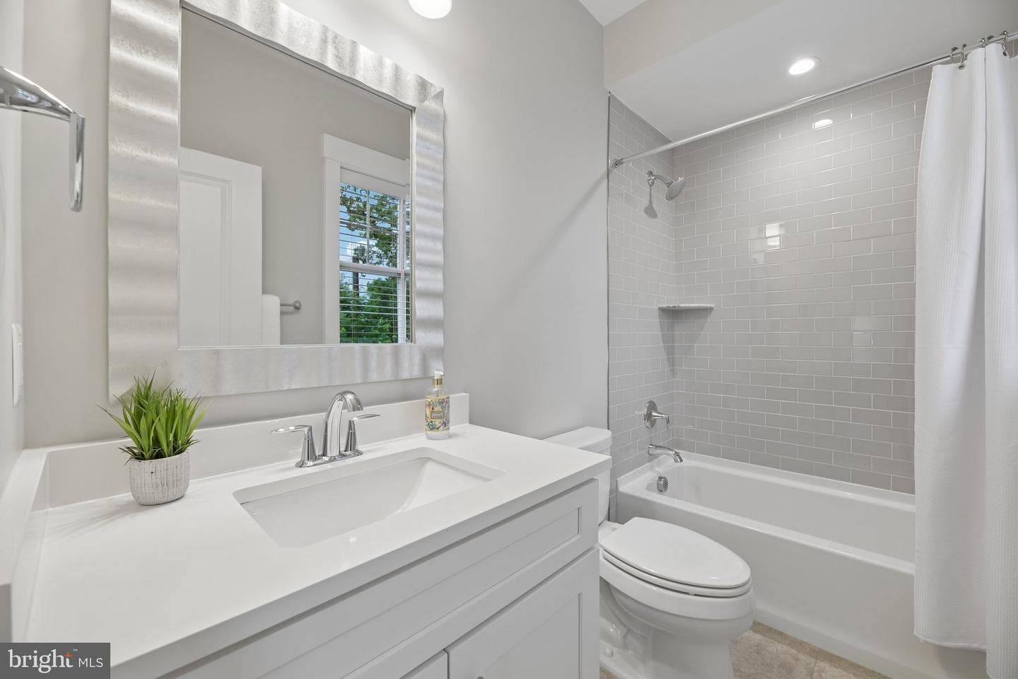 2336 N Oak Street photo 84