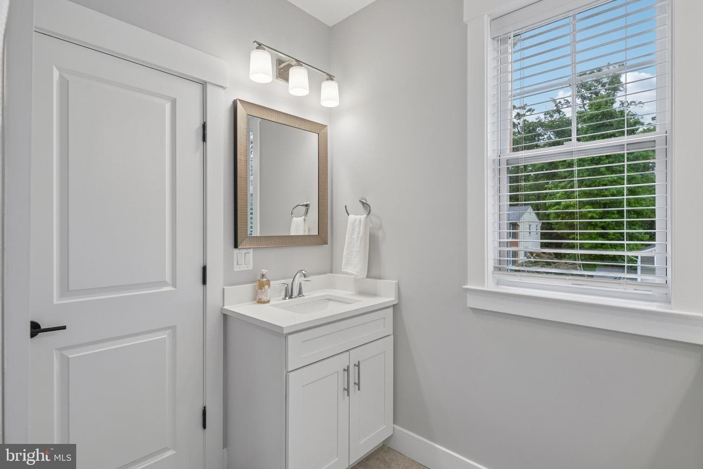 2336 N Oak Street photo 92