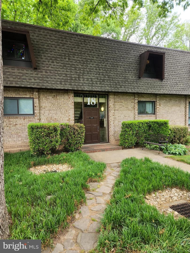 11618 Vantage Hill Road #12b, Reston