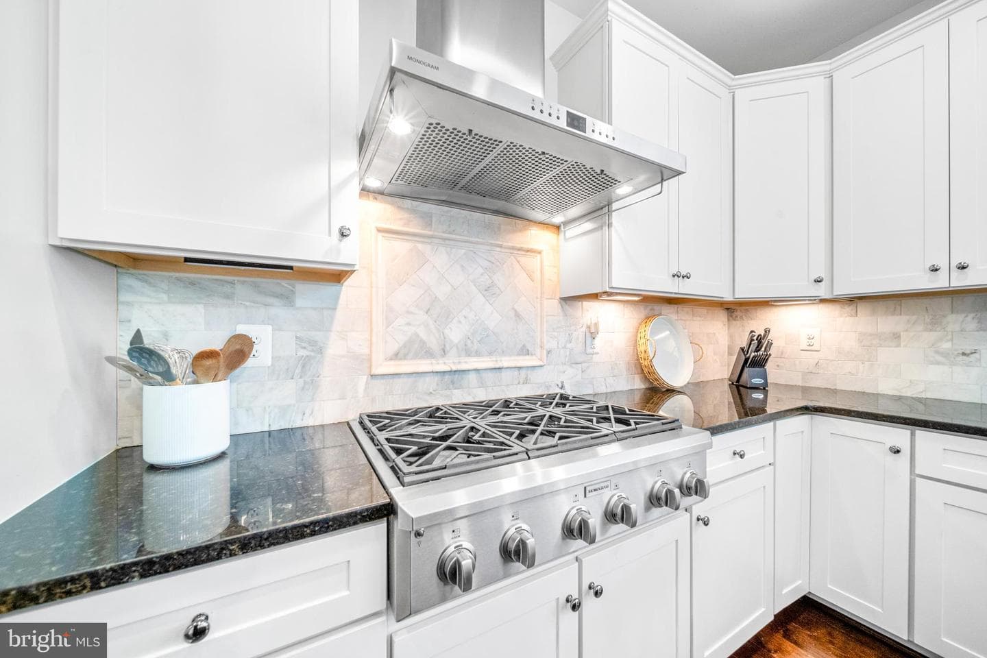 1639 Macon Street photo 16