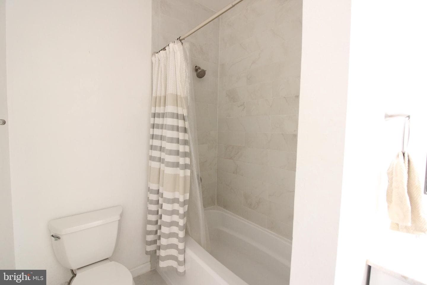 1570 Spring Gate Drive #7113 photo 5