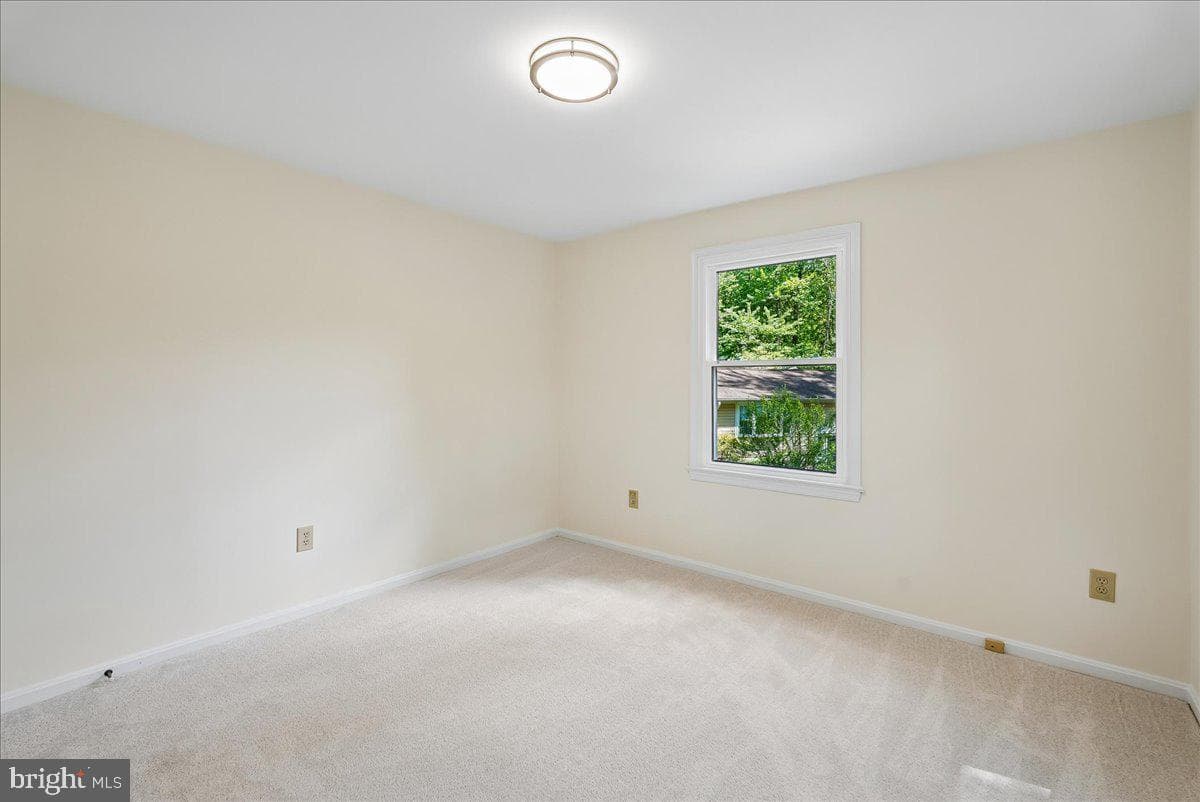 10806 Oldfield Drive photo 20