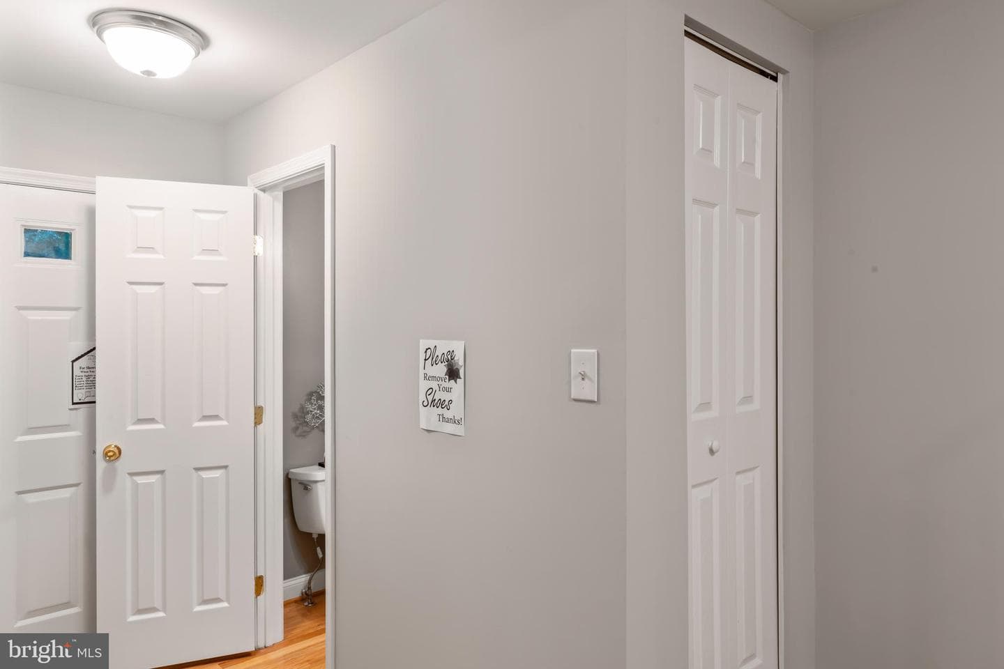 5661 Chelmsford Court photo 10
