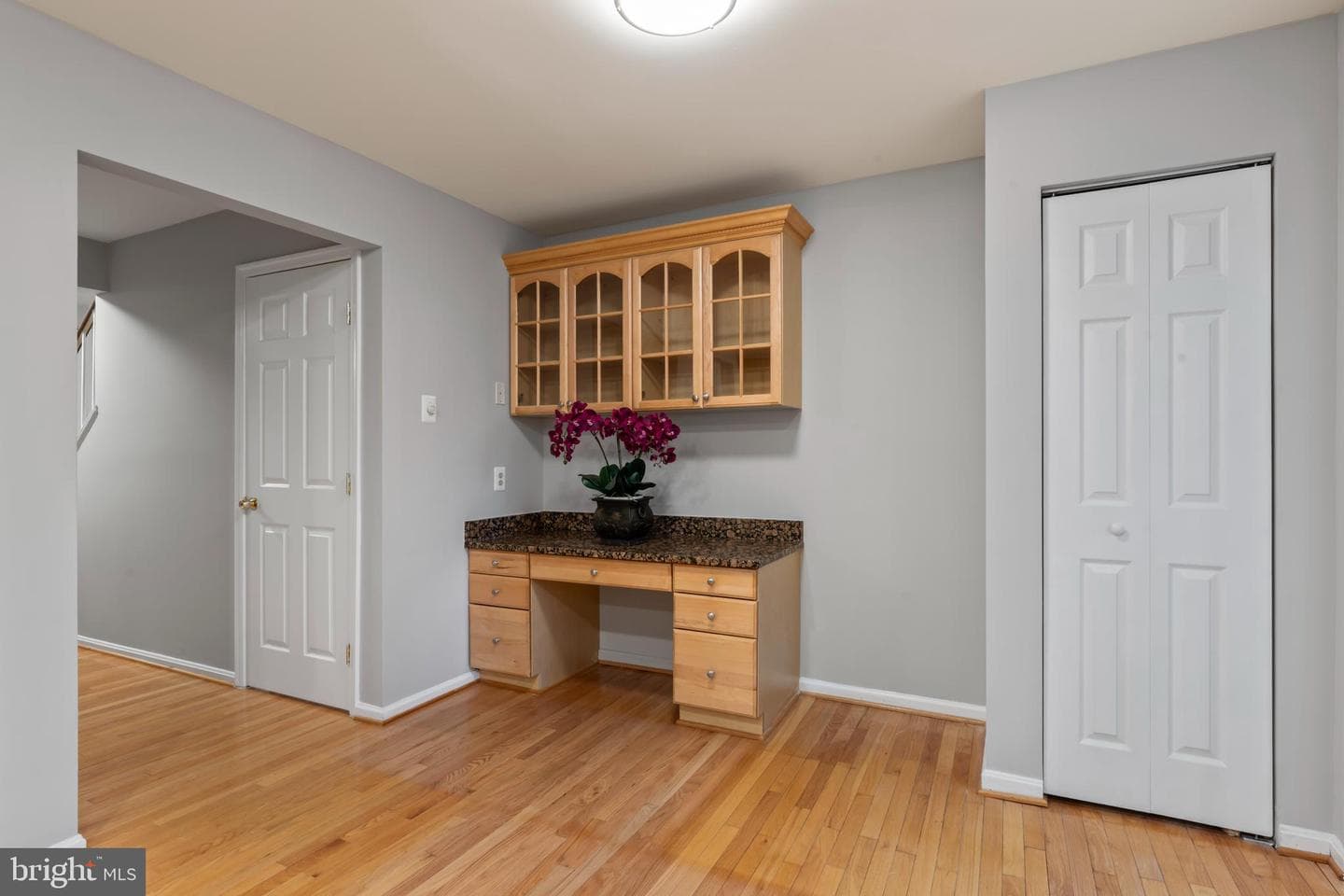5661 Chelmsford Court photo 18