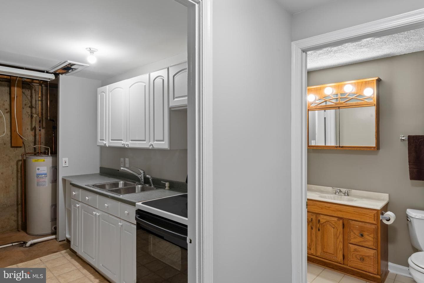 5661 Chelmsford Court photo 44