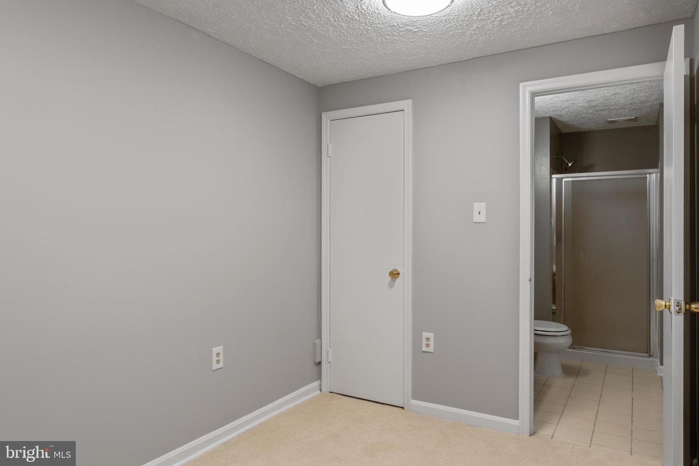 5661 Chelmsford Court photo 50