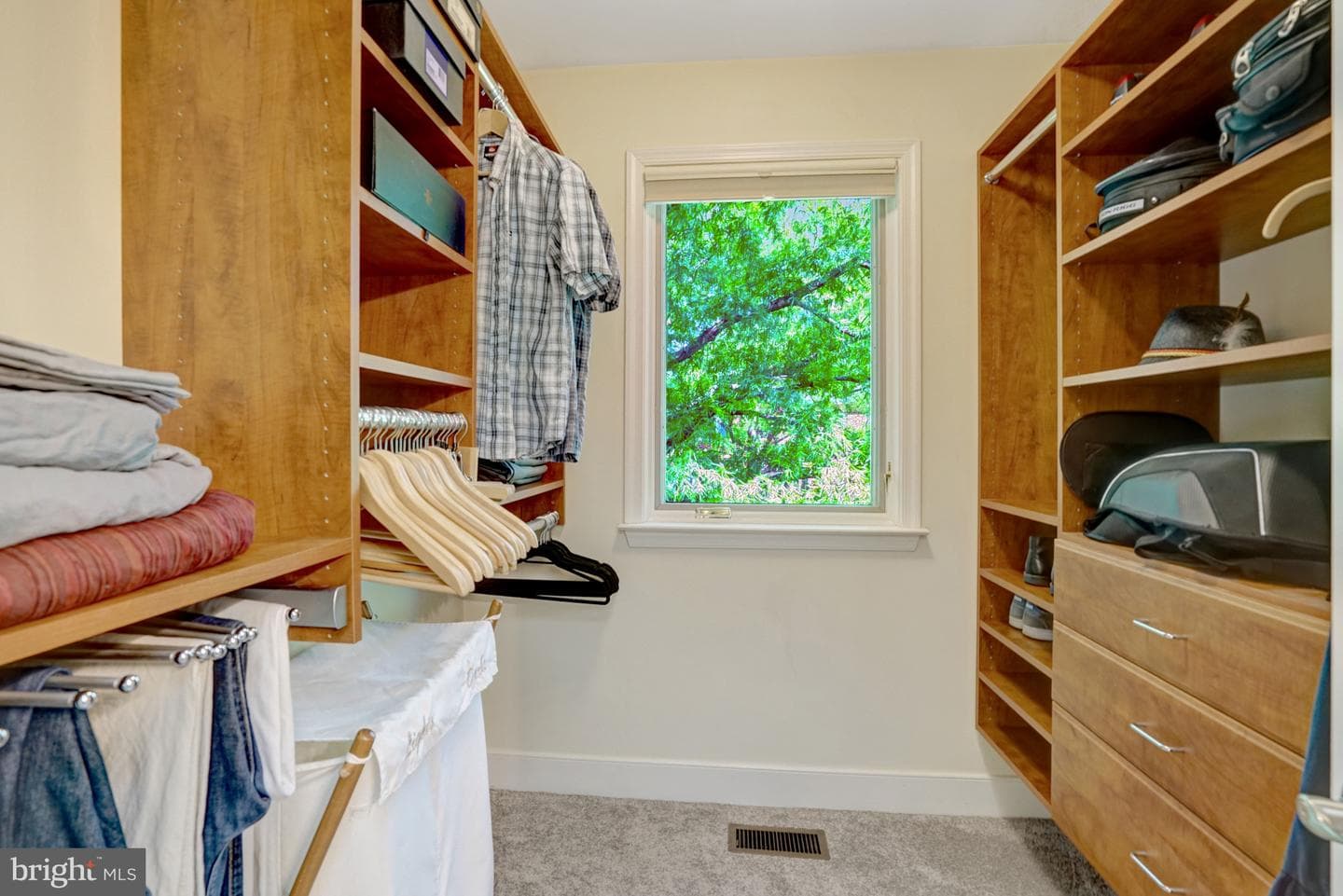 6416 Fleetside Court photo 42