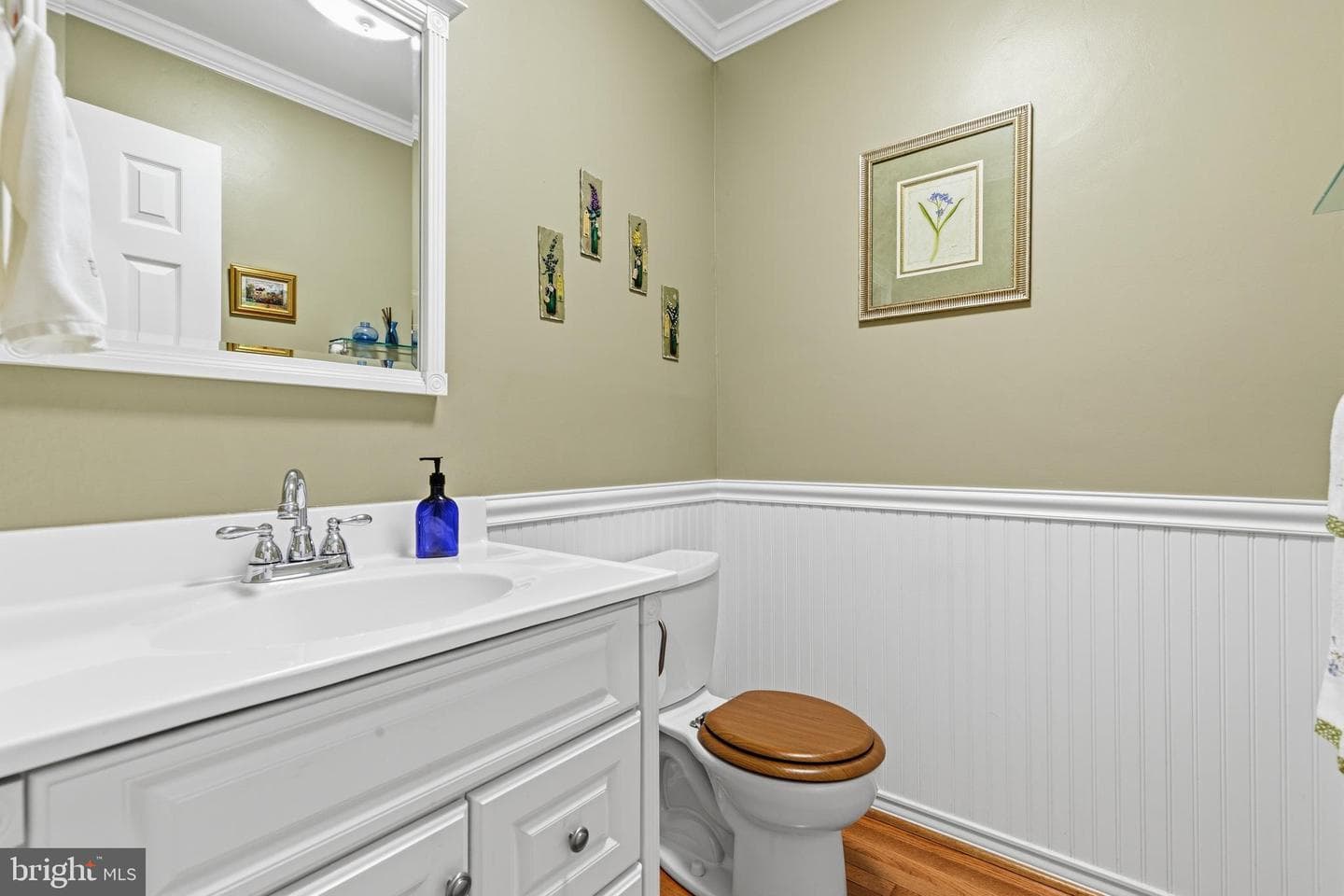 6016 Burnside Landing Drive photo 32