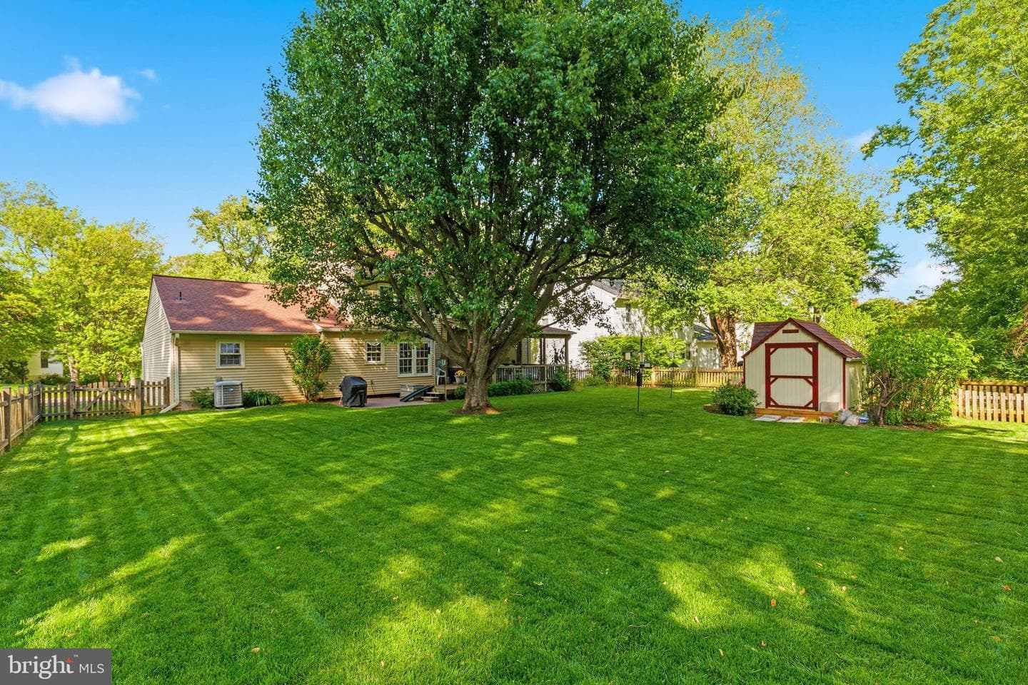 6016 Burnside Landing Drive photo 37