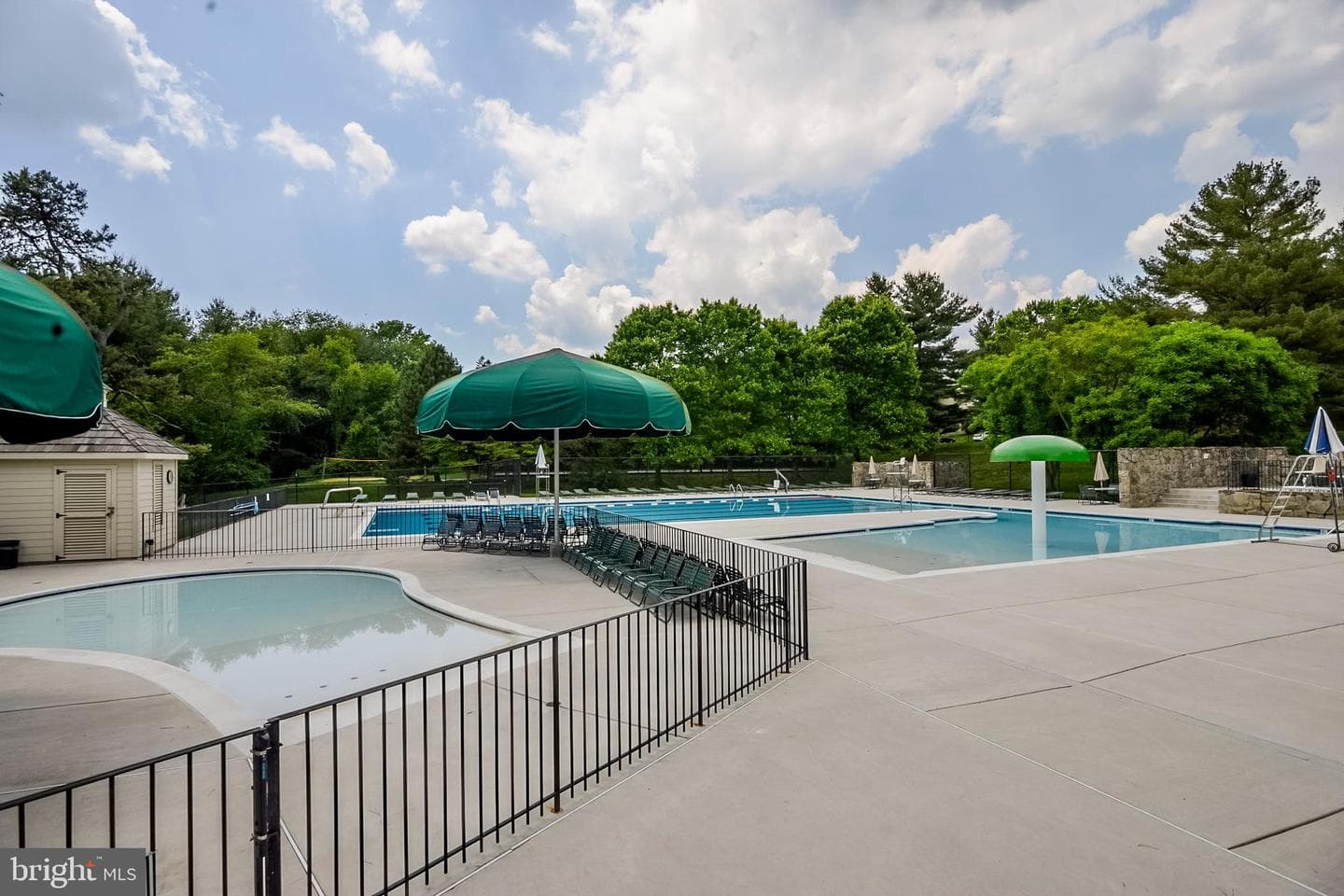 6016 Burnside Landing Drive photo 41