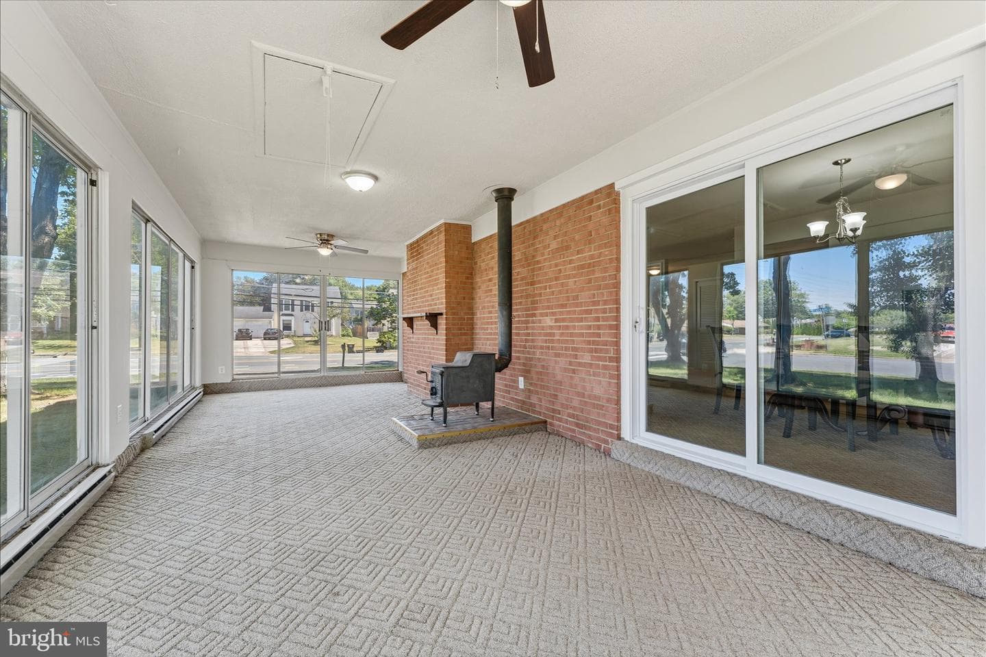 14707 Braddock Road photo 16