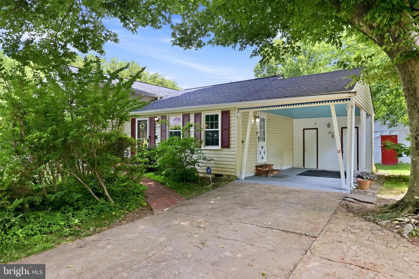5141 Bradfield Drive photo 8