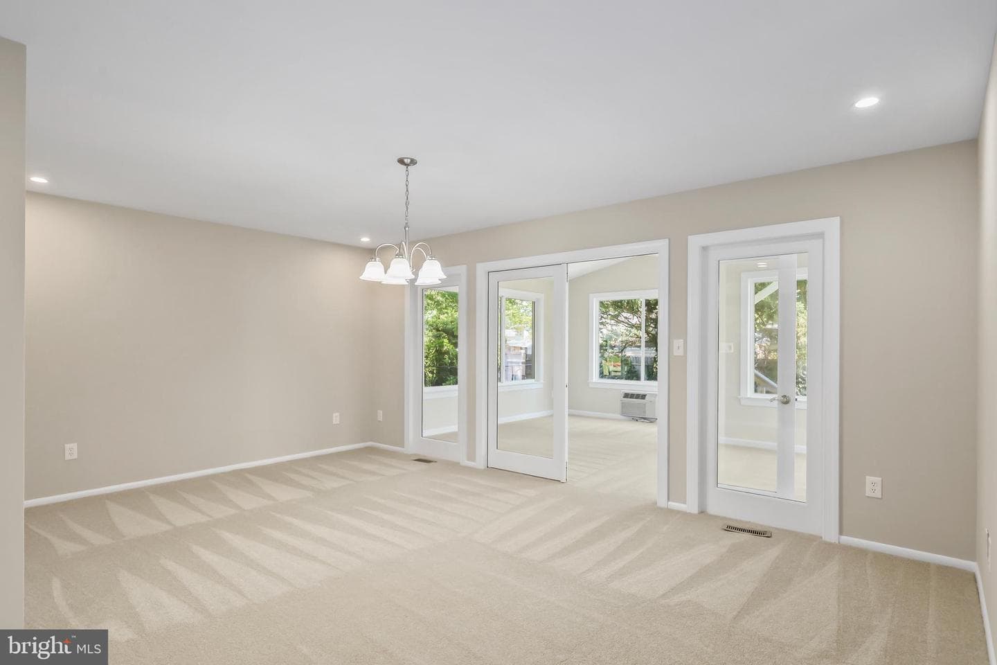6530 Ashlawn Court photo 14