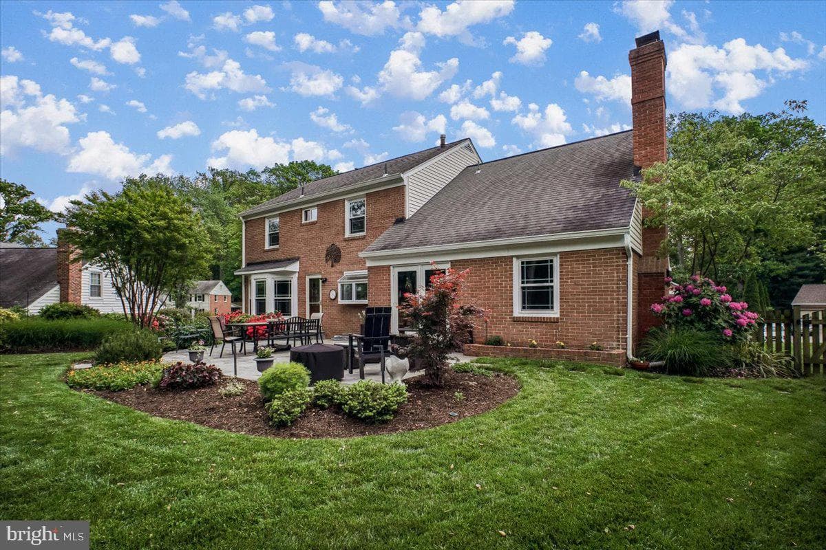 8207 Toll House Road photo 3
