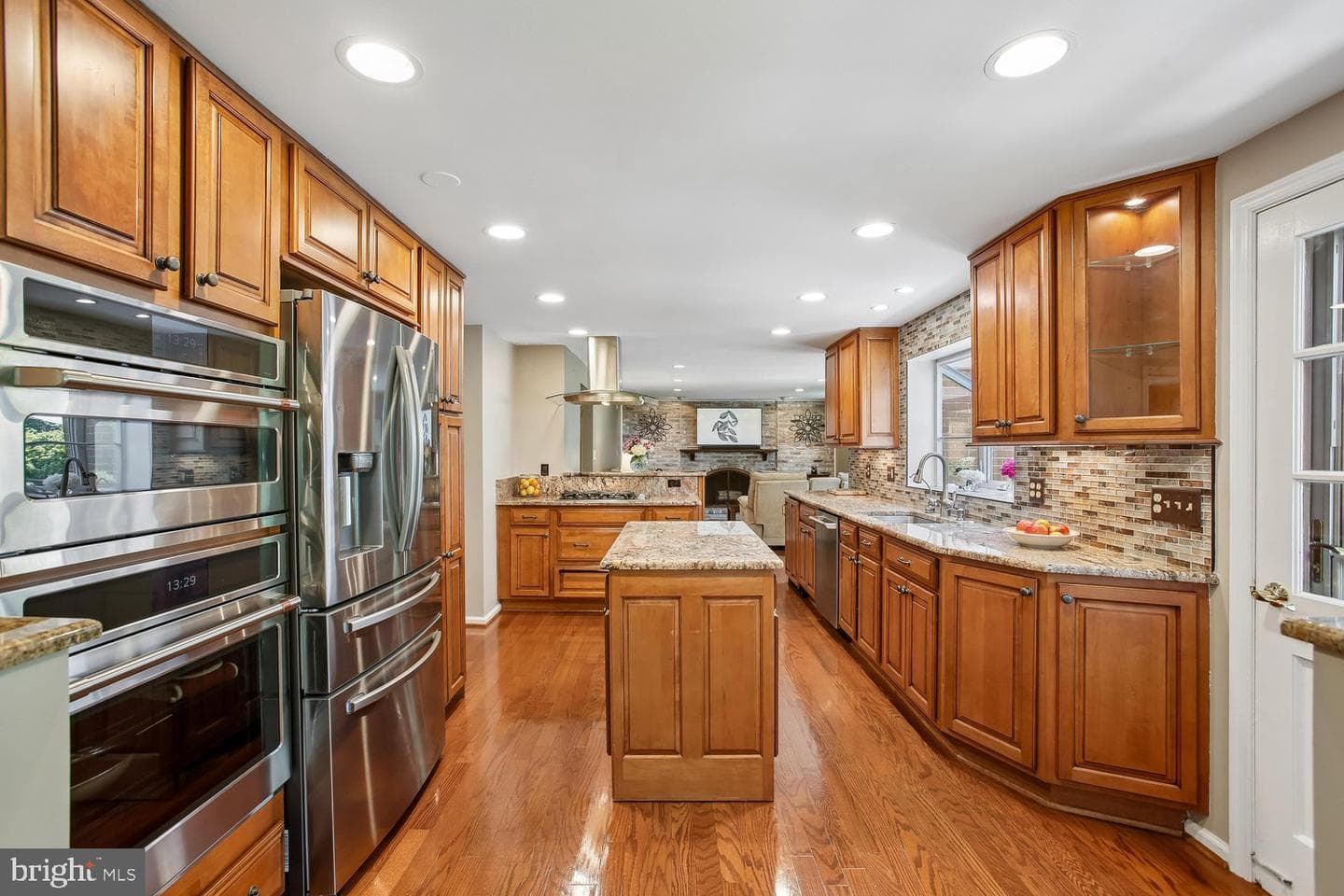 8207 Toll House Road photo 4