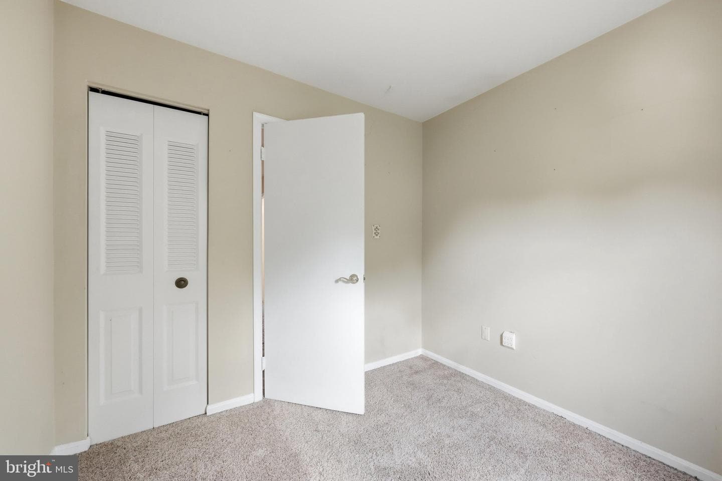 9937 Whitewater Drive photo 25